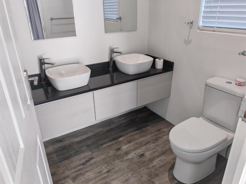 2 Bedroom Property for Sale in Sandbaai Western Cape